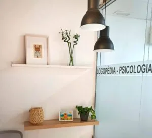 LA VOLTA. Centre de Logopèdia, Psicologia, Psicopeda...